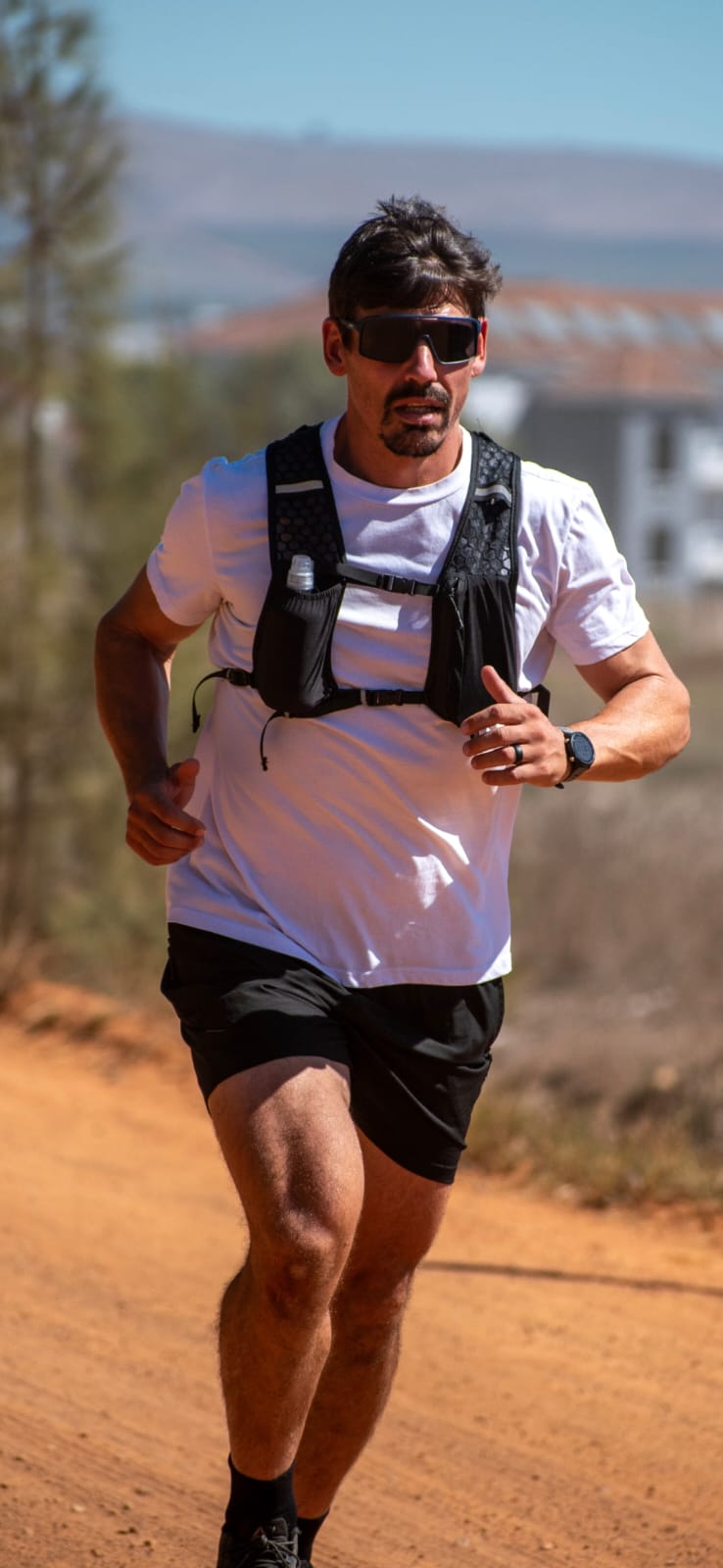 Lekker Miles™ Hands-Free Performance Vest